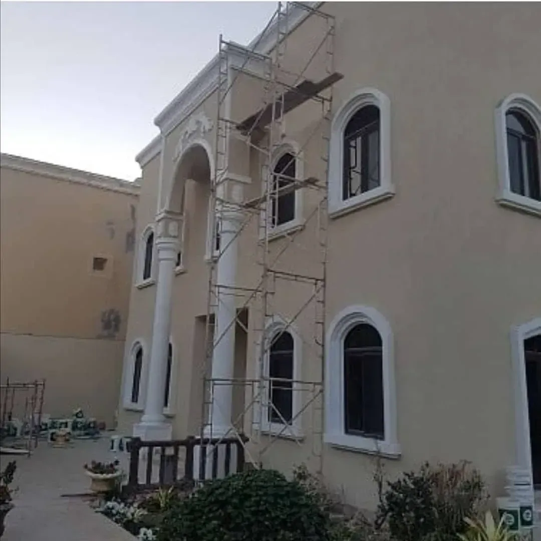 بروفايل خارجي بلون بيج كلاسيكي مع عزل مائي