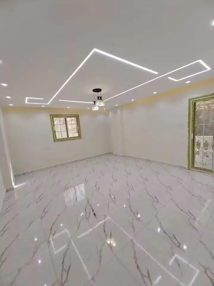 سحب معجون وصنفرة وتأسيس أسطح الجدران
